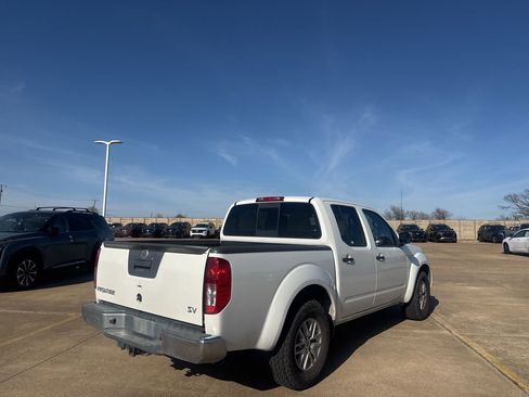 Used 2019 Nissan Frontier SV image 20