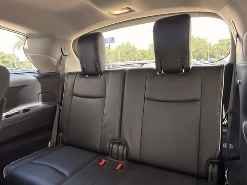 Used 2020 INFINITI QX60 Luxe w/ Essential Package FWD image 10