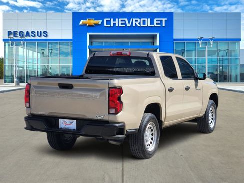 Used 2024 Chevrolet Colorado W/T image 4