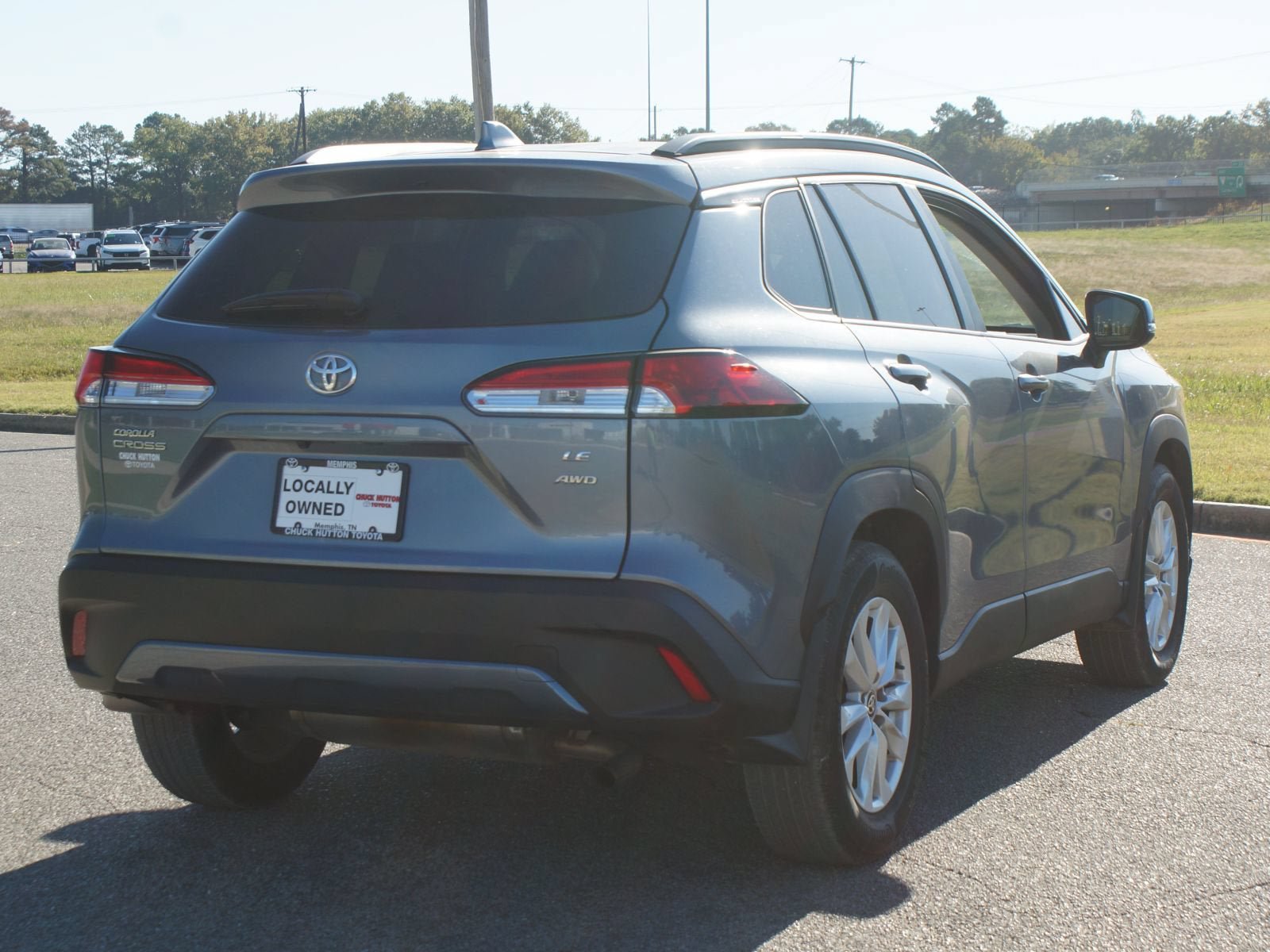 Used 2023 Toyota Corolla Cross LE w/ Moonroof Package AWD/4WD image 19