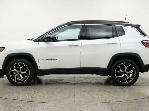 Used 2025 Jeep Compass Limited image 5
