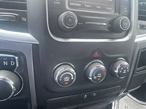 Used 2022 RAM 1500 Classic SLT RWD image 17