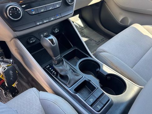 Used 2018 Hyundai Tucson SE AWD/4WD image 24