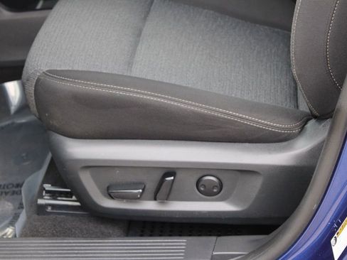 Used 2023 Nissan Rogue SV image 17