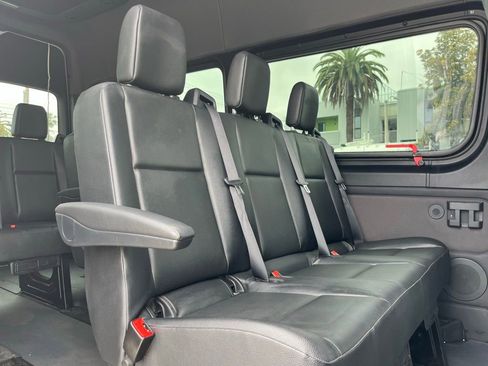Used 2019 Mercedes-Benz Sprinter 2500 image 16