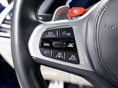 Used 2023 BMW X5 M image 10