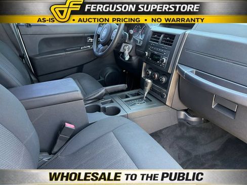 Used 2011 Jeep Liberty Sport RWD image 24