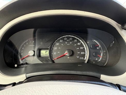 Used 2014 Toyota Sienna L image 31