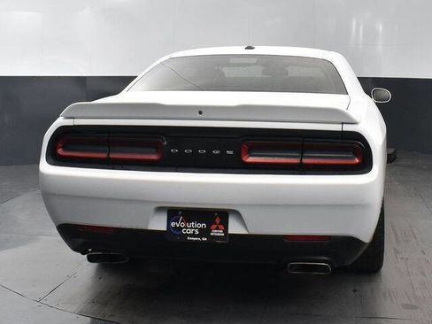 Used 2018 Dodge Challenger R/T image 16