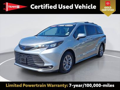 Certified 2025 Toyota Sienna XLE