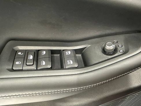 Used 2025 Jeep Grand Cherokee Limited AWD/4WD image 22