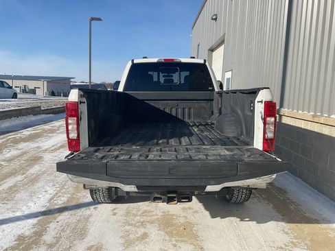 Used 2021 Ford F350 Lariat w/ Chrome Package image 23