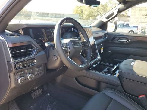 New 2026 GMC Yukon XL Denali w/ Denali Reserve Package AWD/4WD image 20