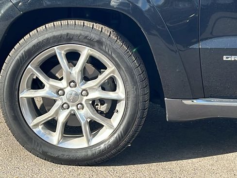 Used 2014 Jeep Grand Cherokee Summit image 9