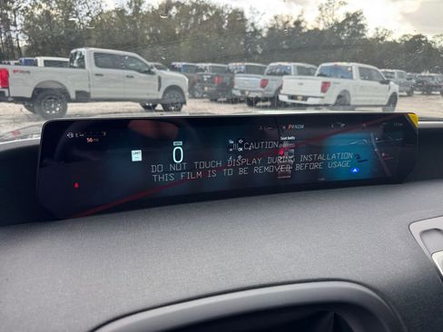 New 2025 Ford Expedition Active image 32