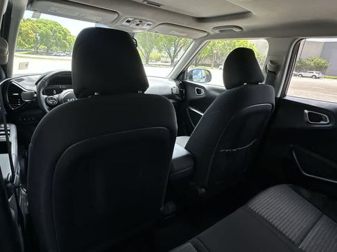 Used 2023 Kia Soul EX FWD image 23
