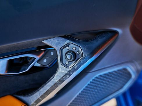 Used 2020 Lamborghini Huracan EVO image 29