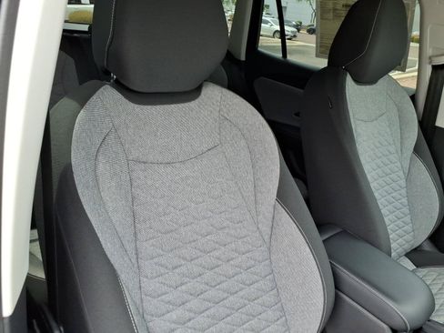Certified 2025 Volkswagen Tiguan S AWD/4WD image 11