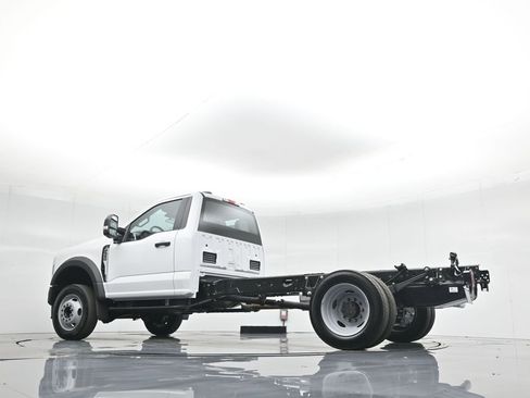 New 2025 Ford F550 2WD Regular Cab Super Duty image 43