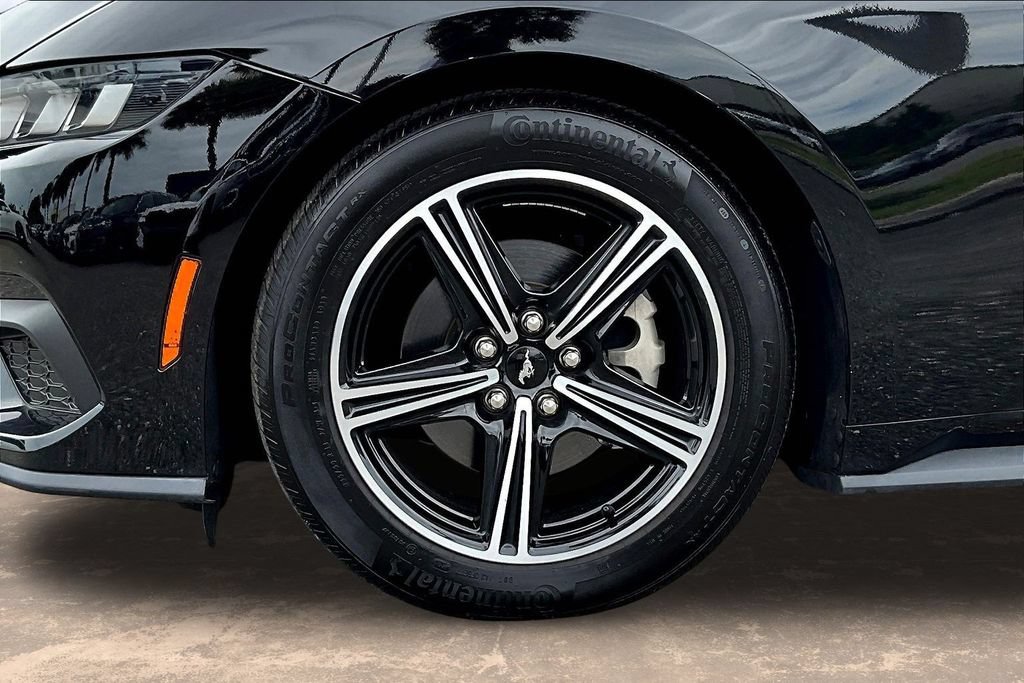 Used 2024 Ford Mustang Premium RWD image 33