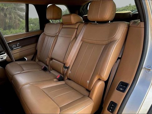 Used 2023 Land Rover Range Rover Long Wheelbase Autobiography image 22