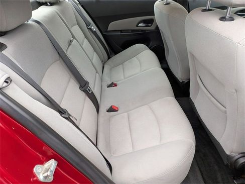 Used 2014 Chevrolet Cruze LT image 26