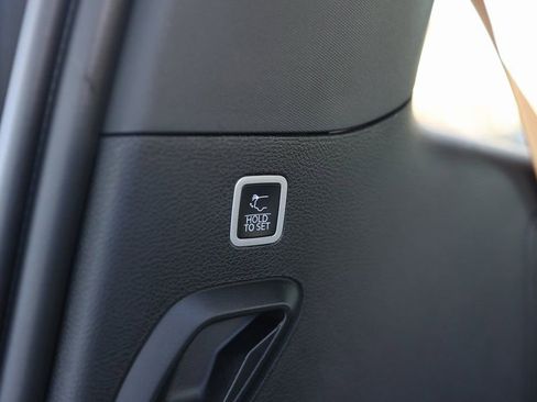 Used 2023 Jeep Grand Wagoneer Series III image 63