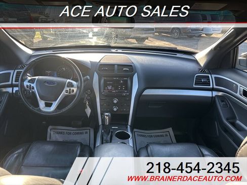 Used 2014 Ford Explorer XLT w/ Equipment Group 202A image 6
