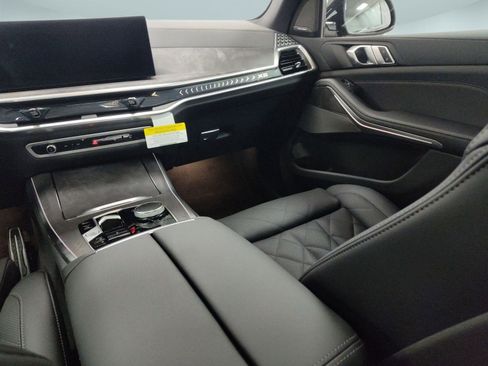 New 2026 BMW X5 xDrive40i w/ M Sport Package image 25
