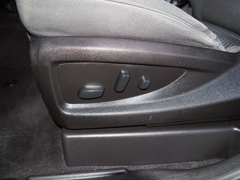 Used 2018 Chevrolet Silverado 1500 LT w/ All Star Edition image 23