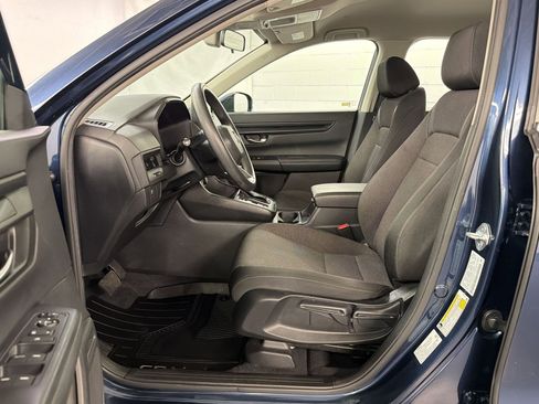 Used 2023 Honda CR-V LX image 5