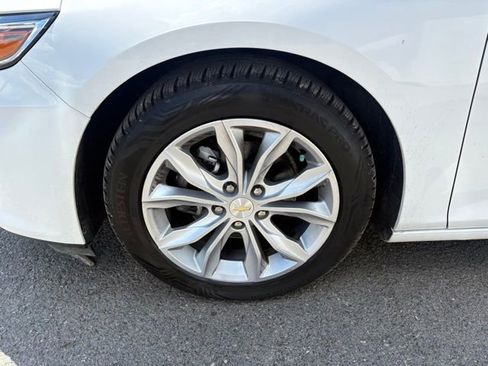 Used 2023 Chevrolet Malibu LT FWD image 13