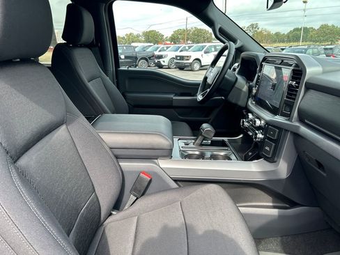 New 2025 Ford F150 XLT w/ Equipment Group 302A MID image 29