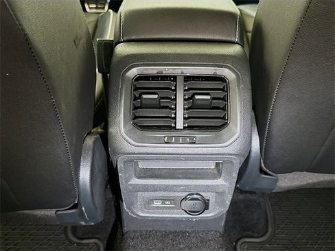 Used 2023 Volkswagen Tiguan SEL R-Line image 25