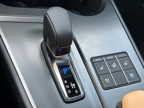 New 2025 Lexus UX 300h AWD image 23