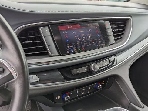 Used 2020 Buick Enclave Preferred FWD image 22