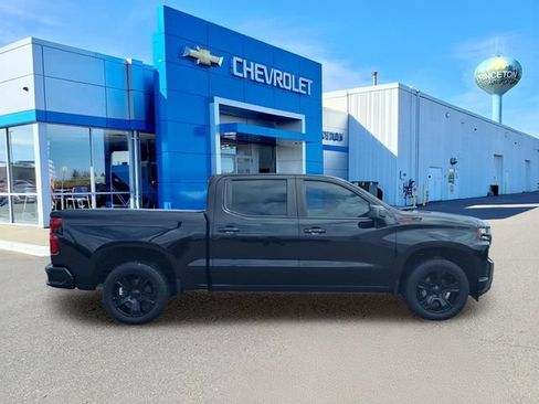 Used 2021 Chevrolet Silverado 1500 RST AWD/4WD image 2