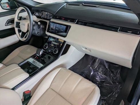 Used 2022 Land Rover Range Rover Velar R-Dynamic S image 23