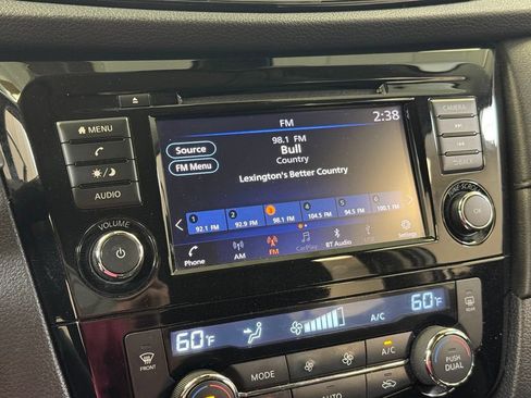 Used 2020 Nissan Rogue SV AWD/4WD image 43