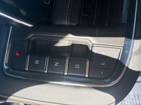 Used 2024 GMC Yukon XL AT4 w/ AT4 Premium Package AWD/4WD image 24