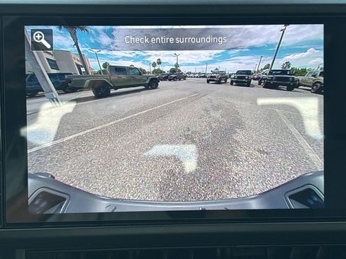 New 2025 Jeep Gladiator Willys image 21