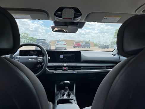 Used 2025 Kia K4 LXS image 36