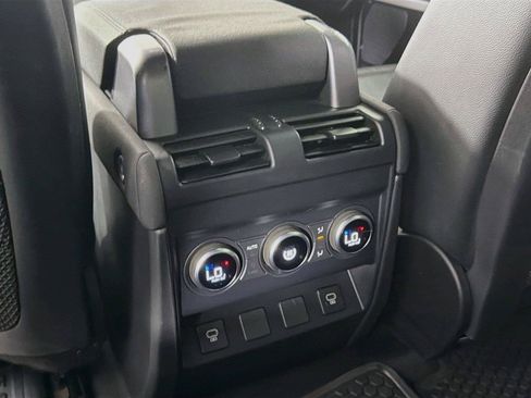 Used 2023 Land Rover Defender 110 S AWD/4WD image 25