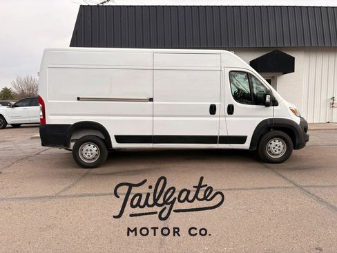 Used 2023 RAM ProMaster 3500 FWD image 1