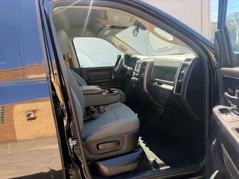 Used 2020 RAM 1500 Tradesman w/ Tradesman SXT Package AWD/4WD image 17