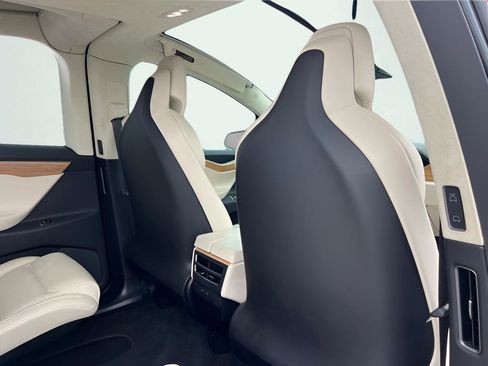 Used 2018 Tesla Model X 100D AWD/4WD image 29