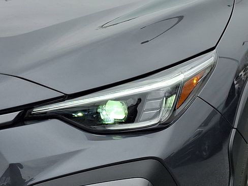 Used 2025 Subaru Crosstrek 2.5i Limited AWD/4WD image 9