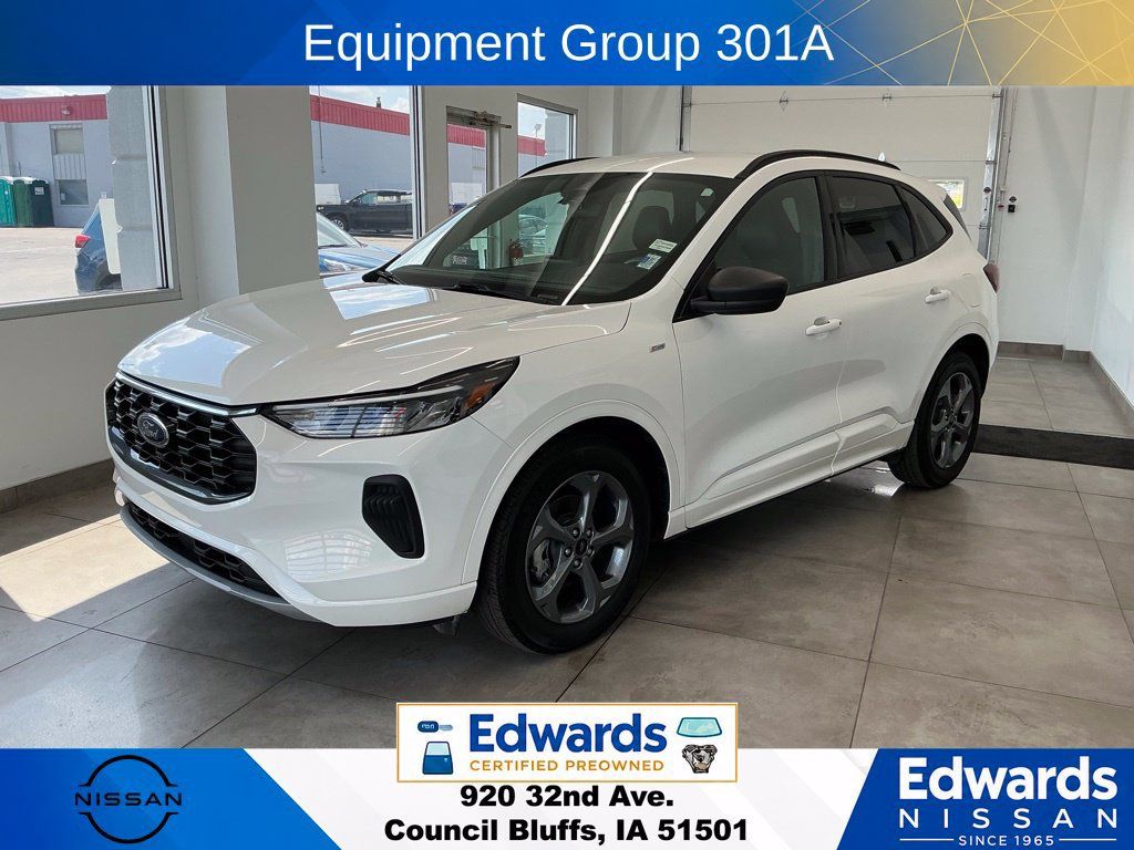 Used 2024 Ford Escape ST-Line w/ Equipment Group 301A FWD image 5