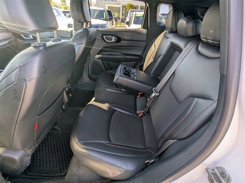 Used 2024 Jeep Compass Trailhawk image 14