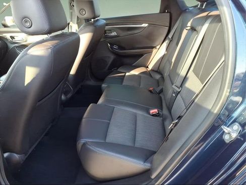 Used 2018 Chevrolet Impala LT image 12